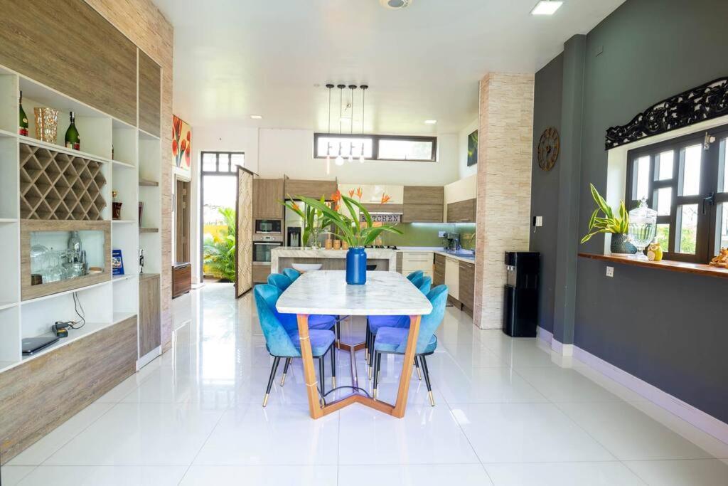 Maison Khu Vuon Nhiet Doi Biệt thự TP. Hồ Chí Minh